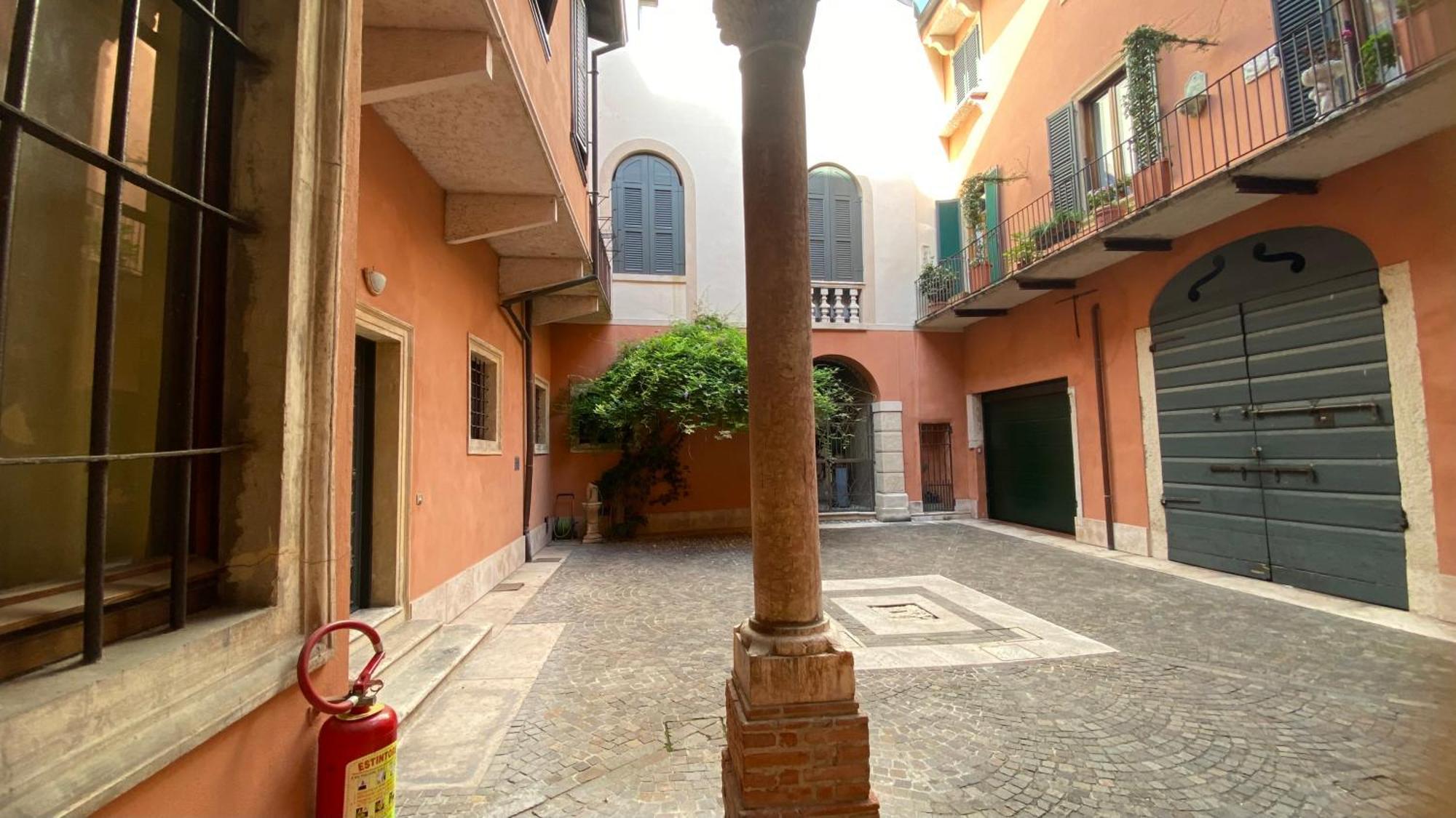 Veronajourneys Emilei Exterior foto